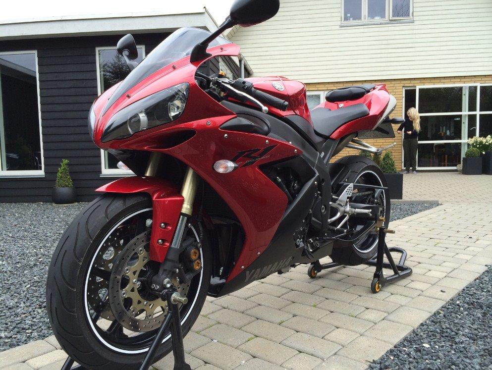 Yamaha YZF R1 - Solgt billede 1