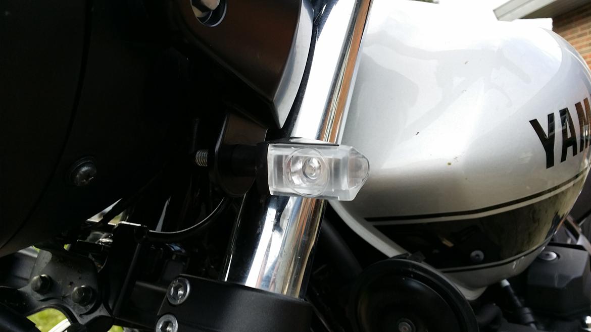 Yamaha XJR 1300 "SOLGT" - Væk er de store "spejlæg" og det pynter virkelig.  billede 38