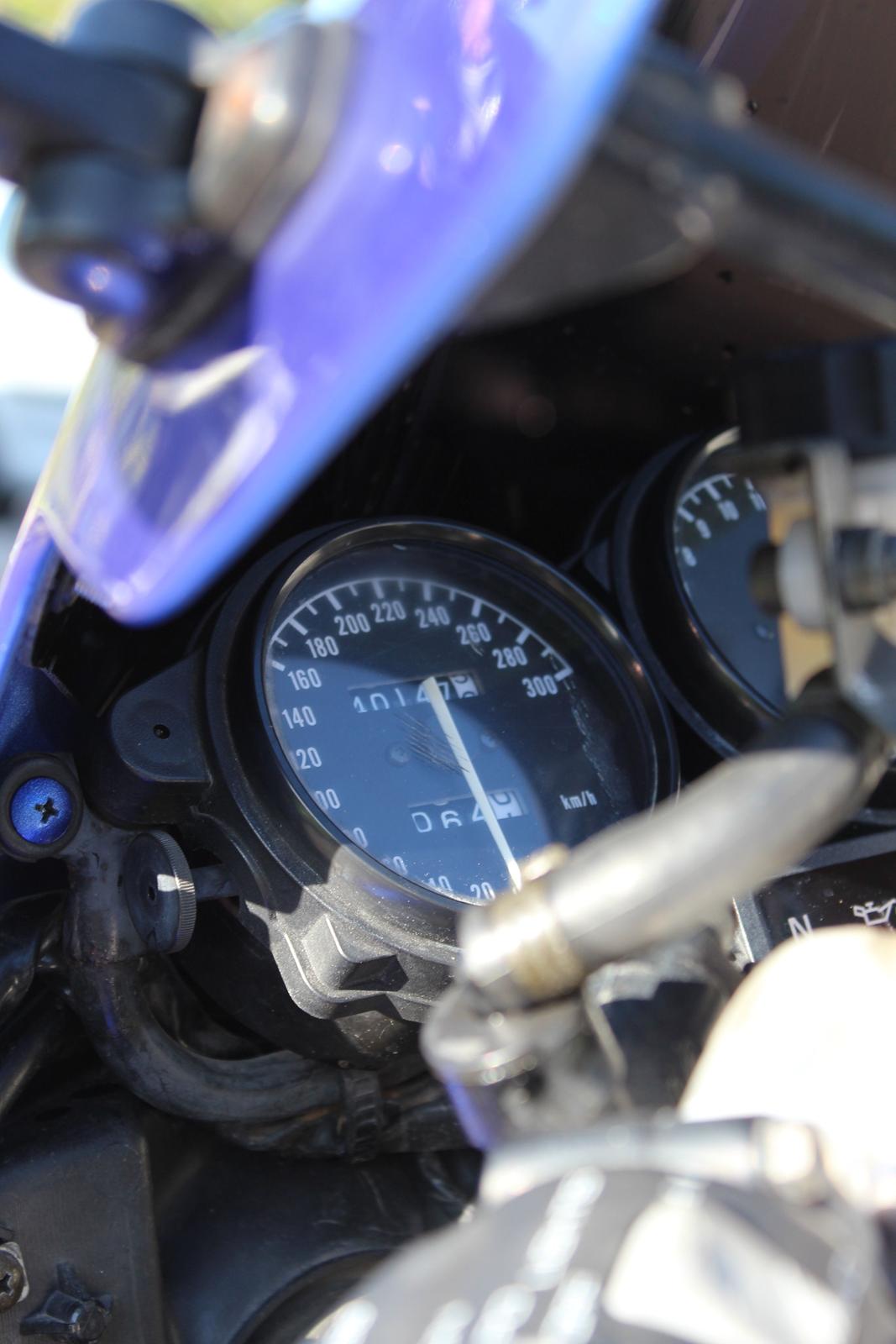 Yamaha YZF 750 R billede 8