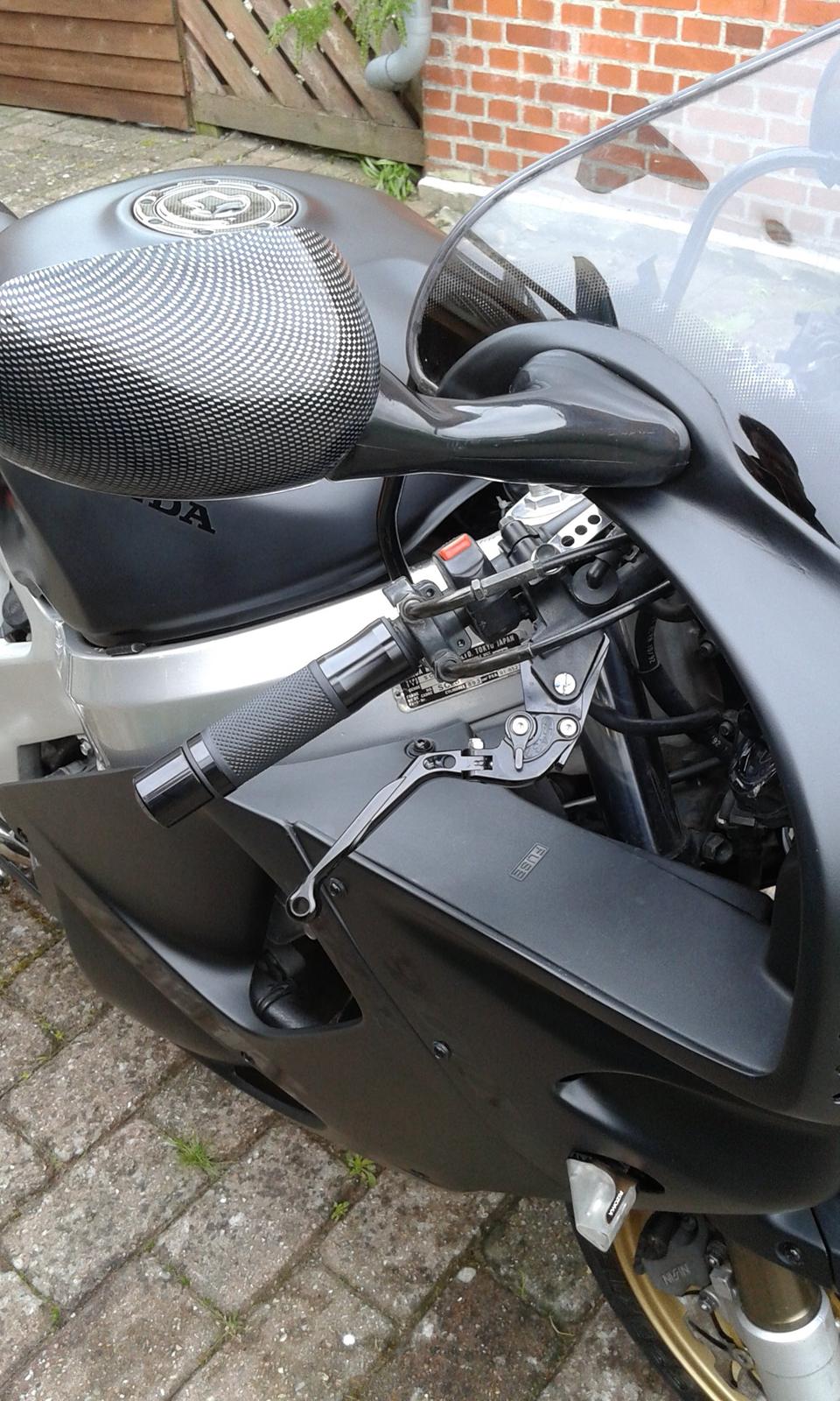 Honda CBR 900 RR Fireblade SC28 - Billeder af mc-er ...