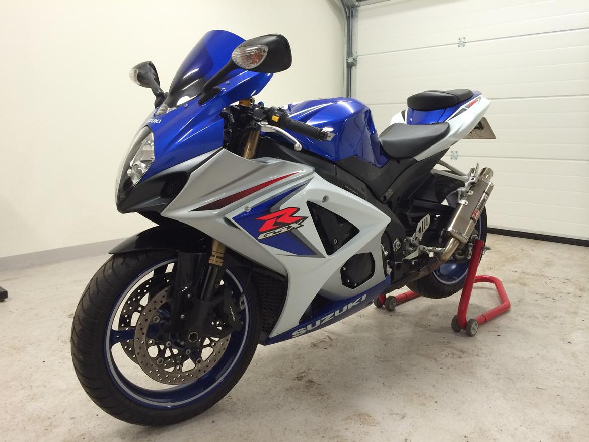 Suzuki GSXR 1000 K8 billede 1