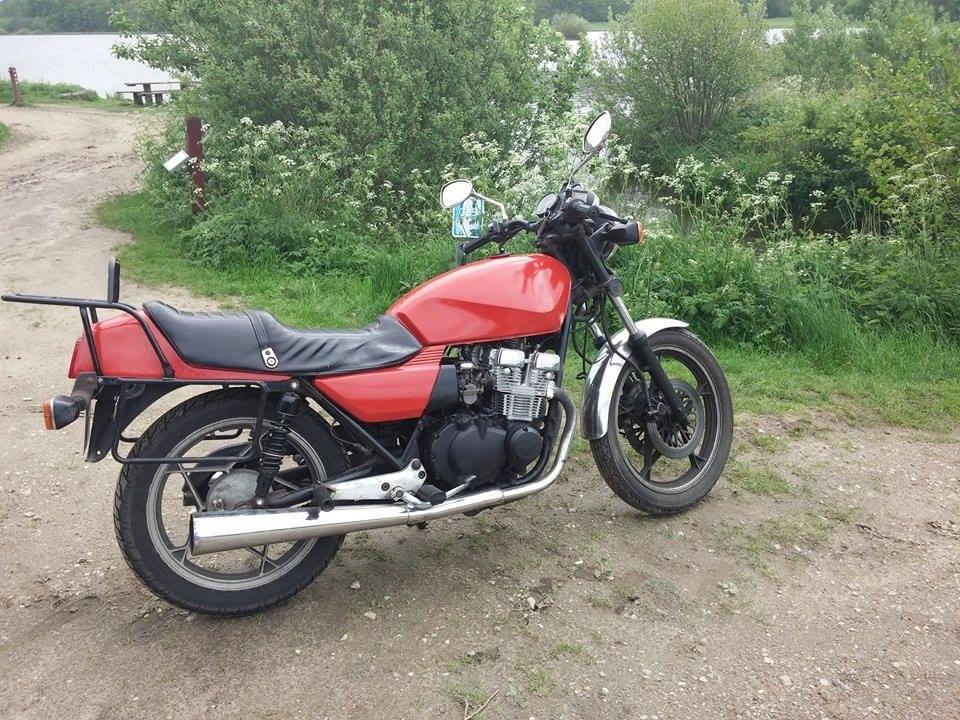 Suzuki GSX 400 F Katana billede 1