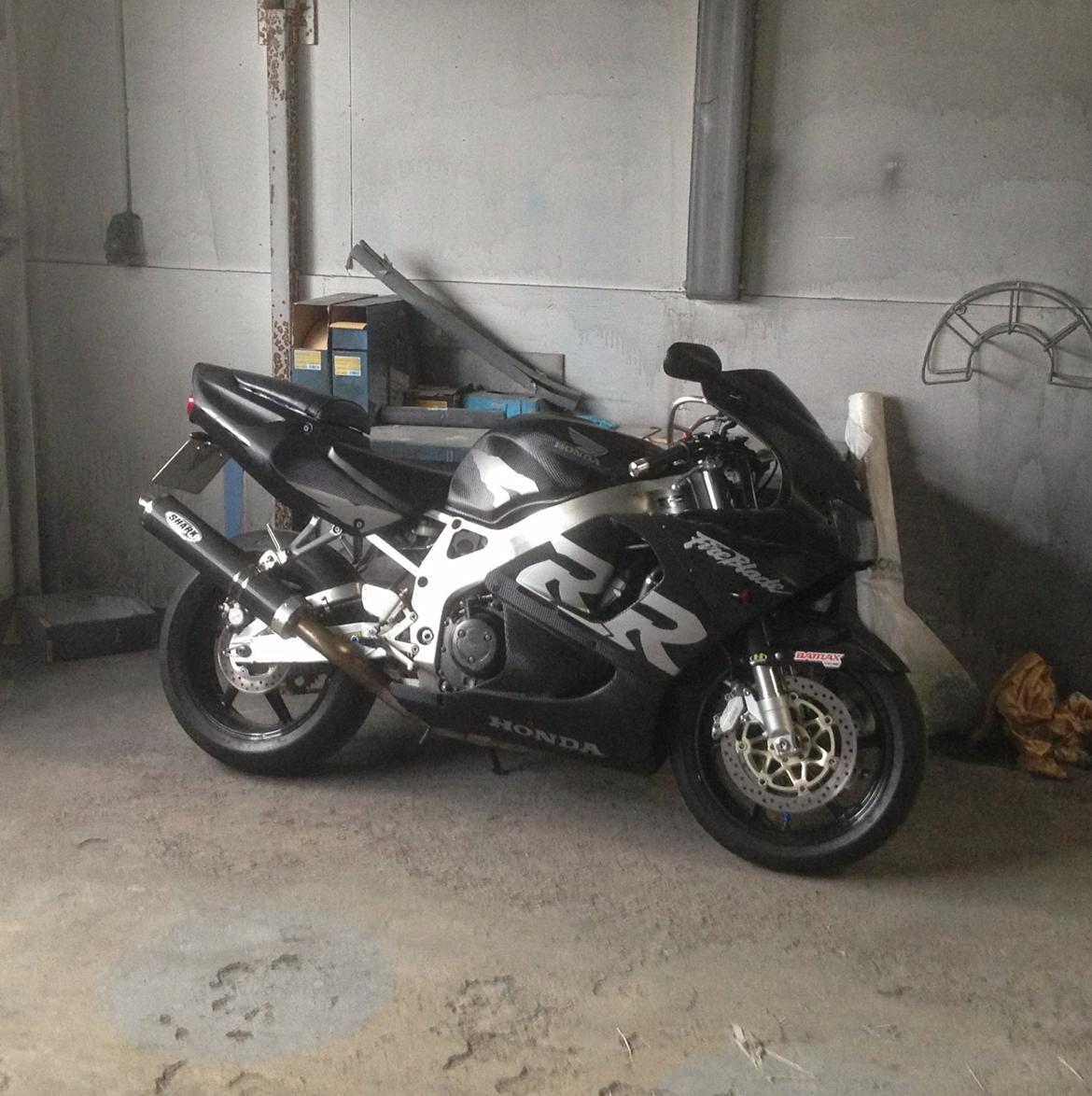 Honda Cbr 900 RR billede 2