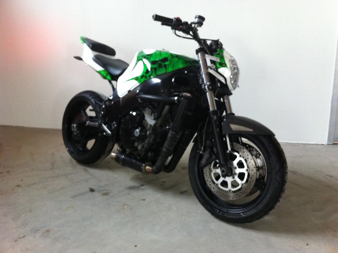 Suzuki GSXR 600 ¨StreetFighter¨SOLGT billede 2