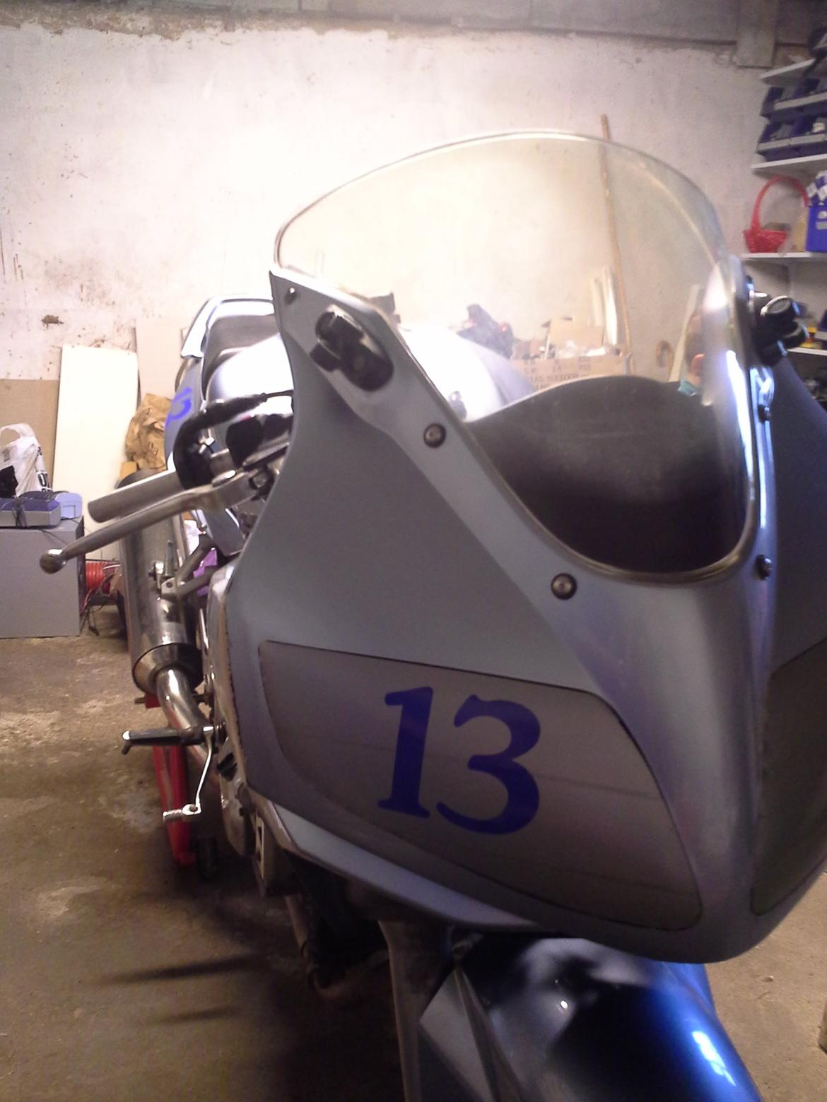 Suzuki SV 650 S K6 - For og bag lygter dækket med gaffa - og et lille nummer. billede 7