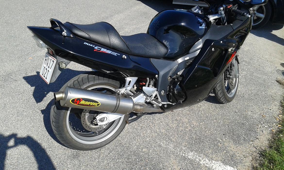 Honda CBR 1100XX Blackbird billede 3