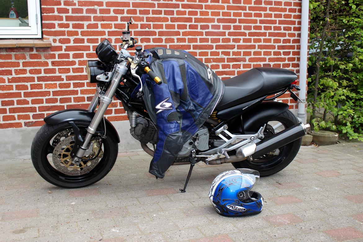 Ducati Monster 900 Dark ie billede 13