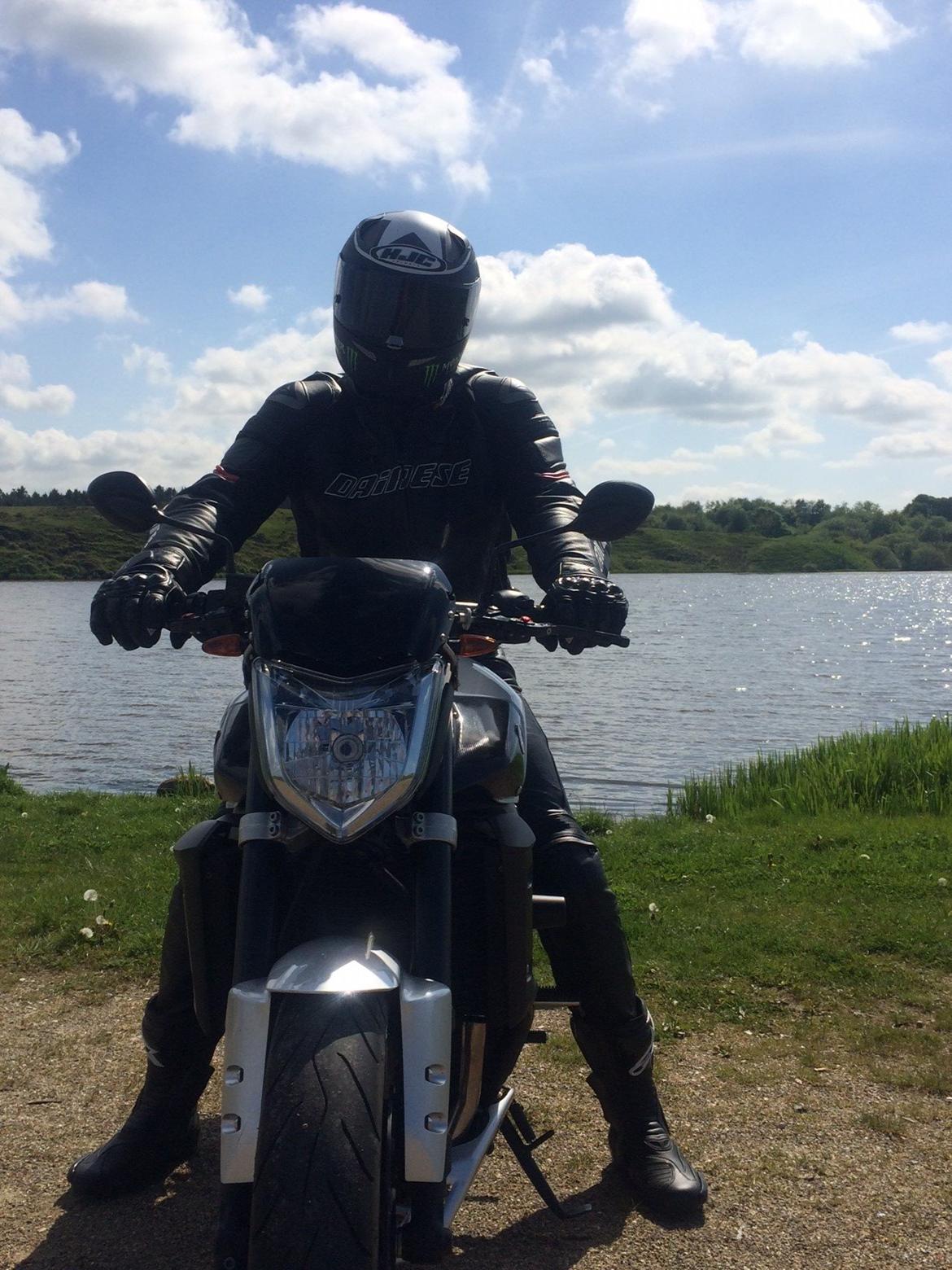 Yamaha Yamaha FZ1-N billede 19