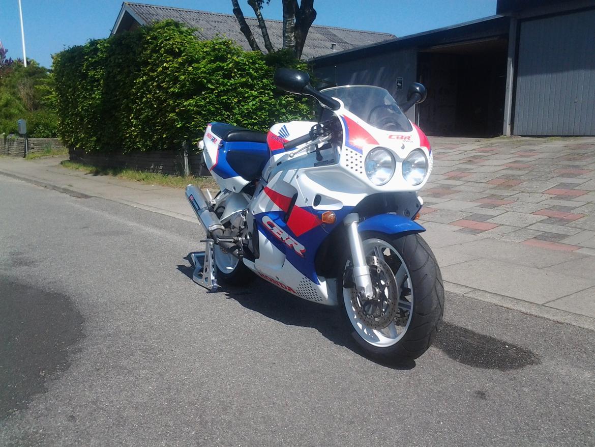 Honda CBR 900 RR SC28 billede 4