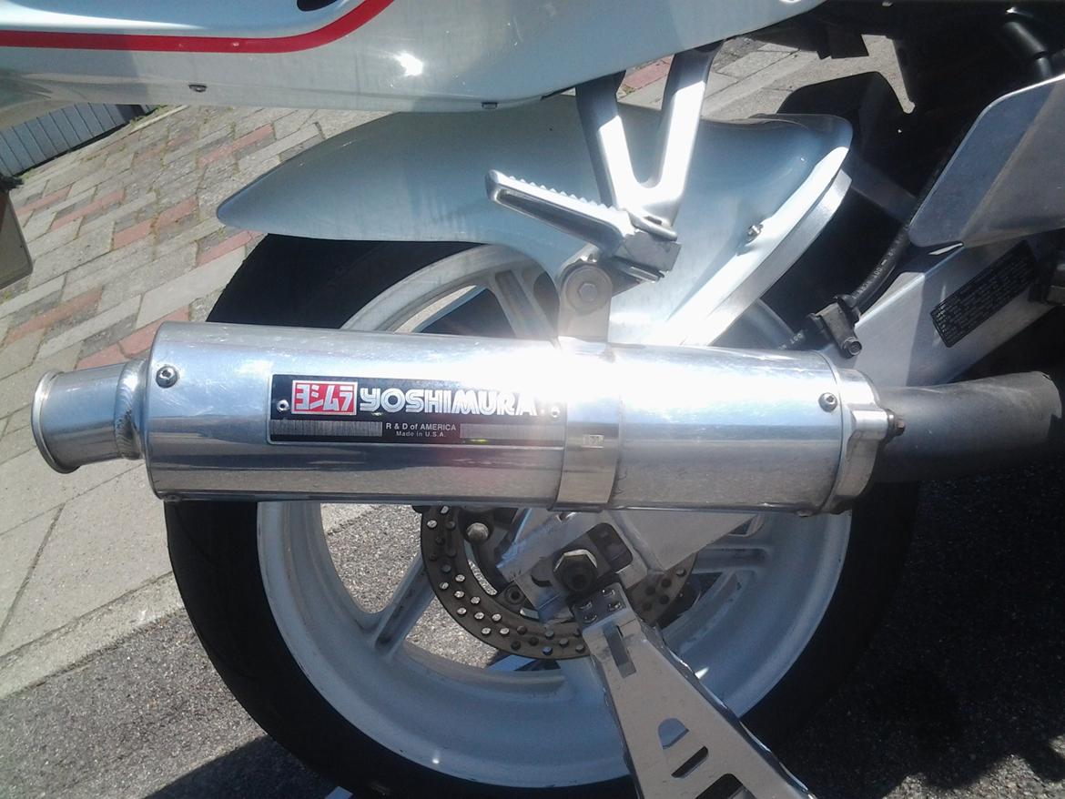 Honda CBR 900 RR SC28 billede 16