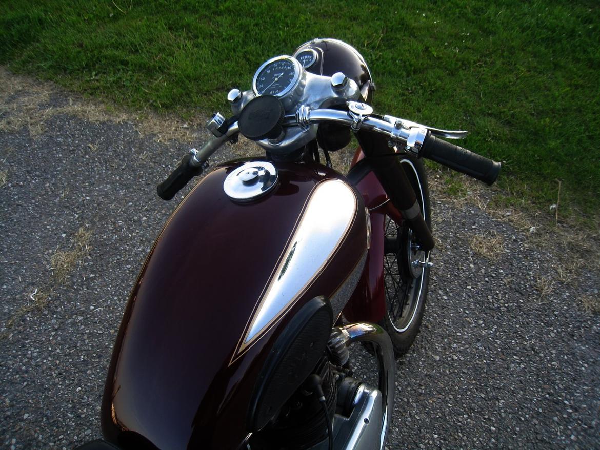 Ariel Huntmaster billede 9