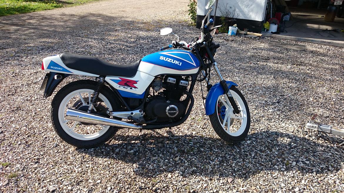 Suzuki GSX 250S SOLGT billede 5