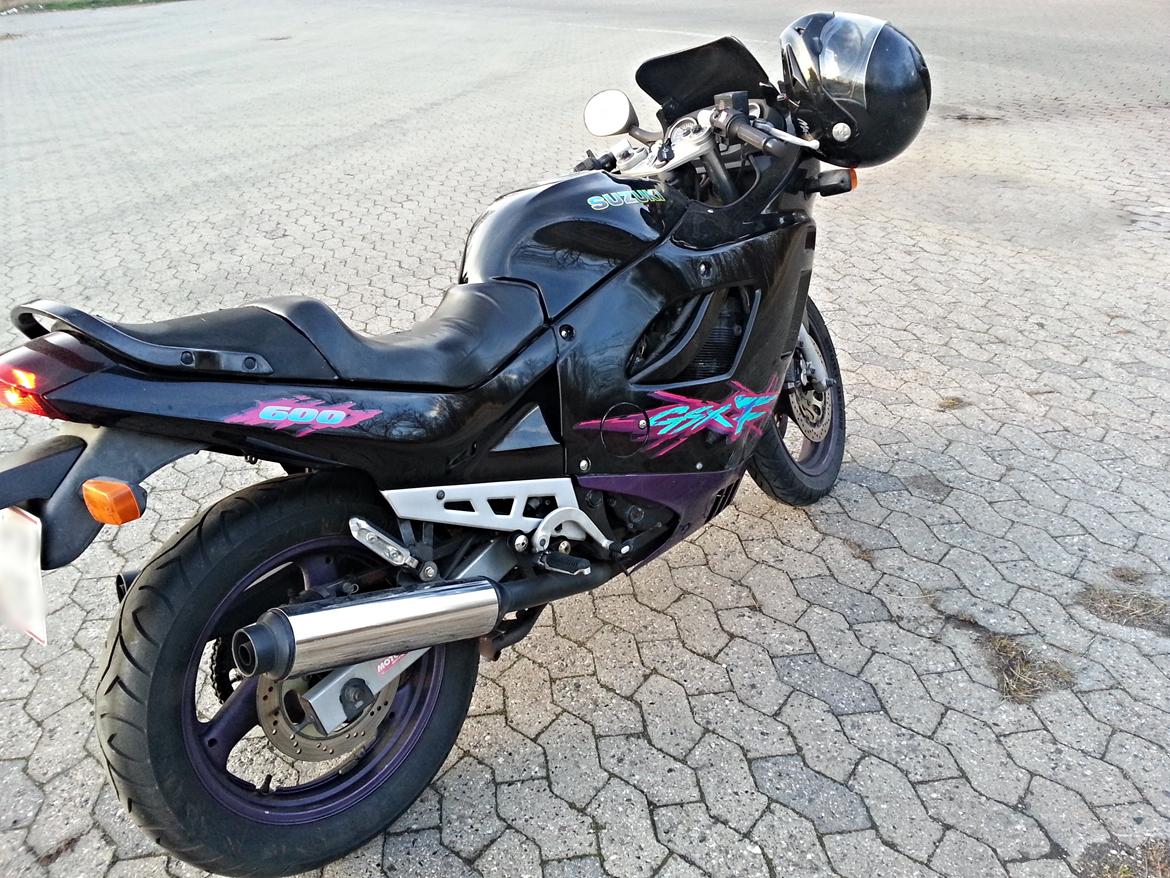 Suzuki GSX 600F billede 2