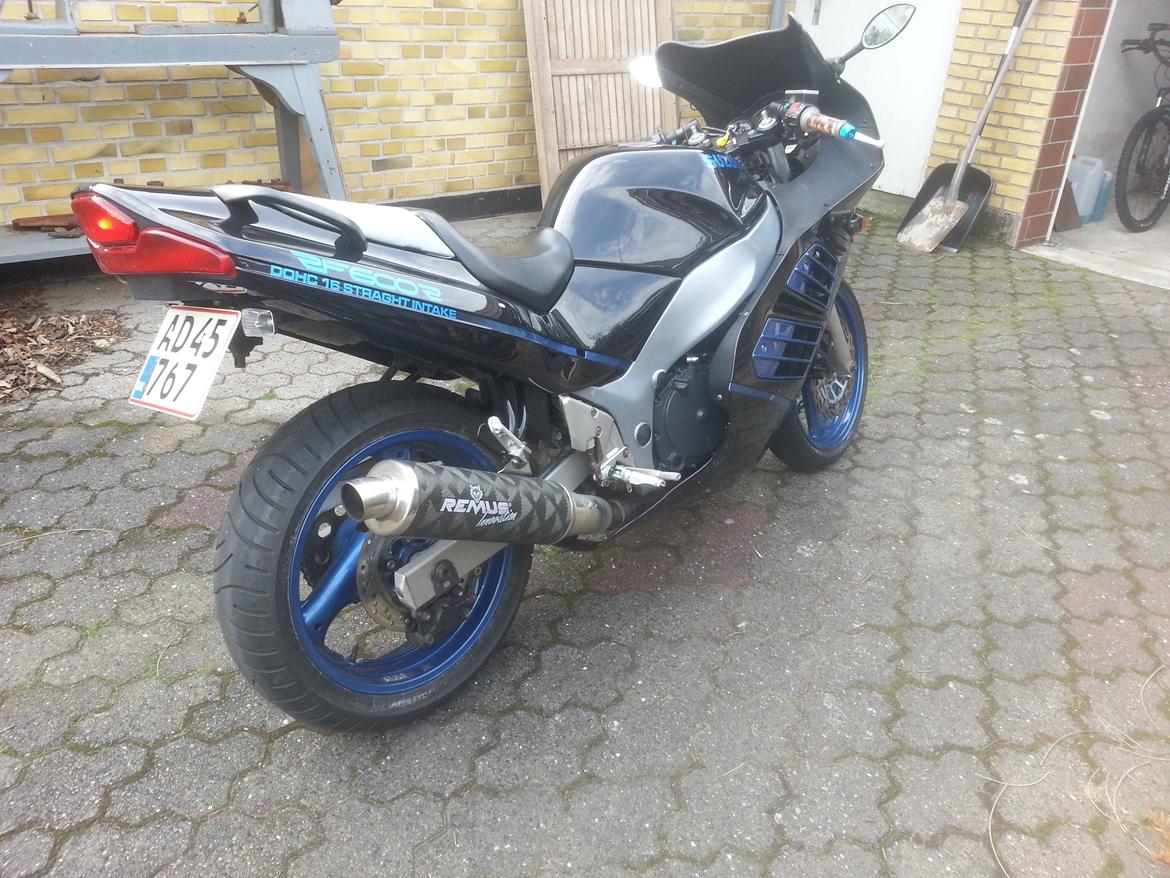 Suzuki RF 600 R billede 7