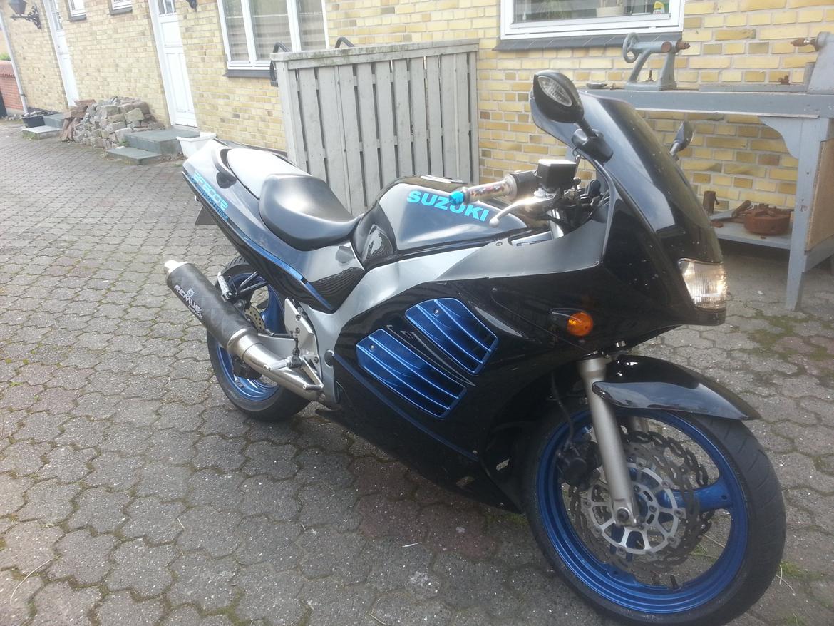 Suzuki RF 600 R billede 6