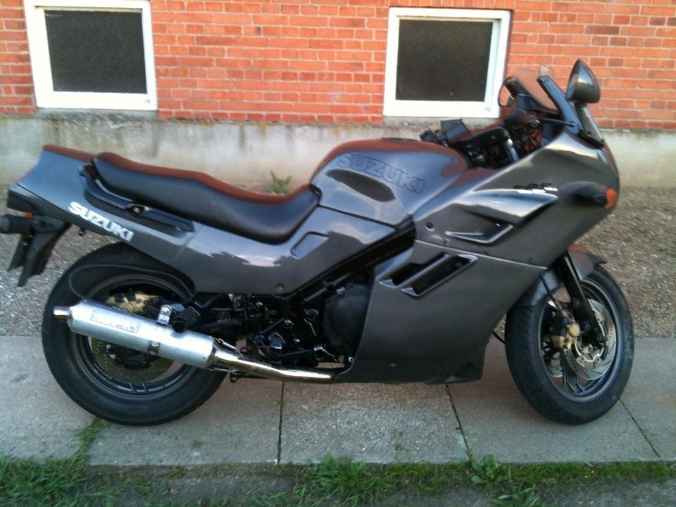 Suzuki GSX 1100 F billede 1