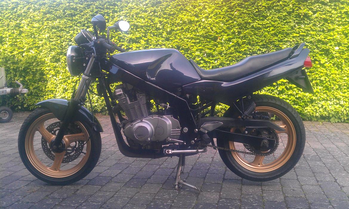 Suzuki GS 500 E billede 2