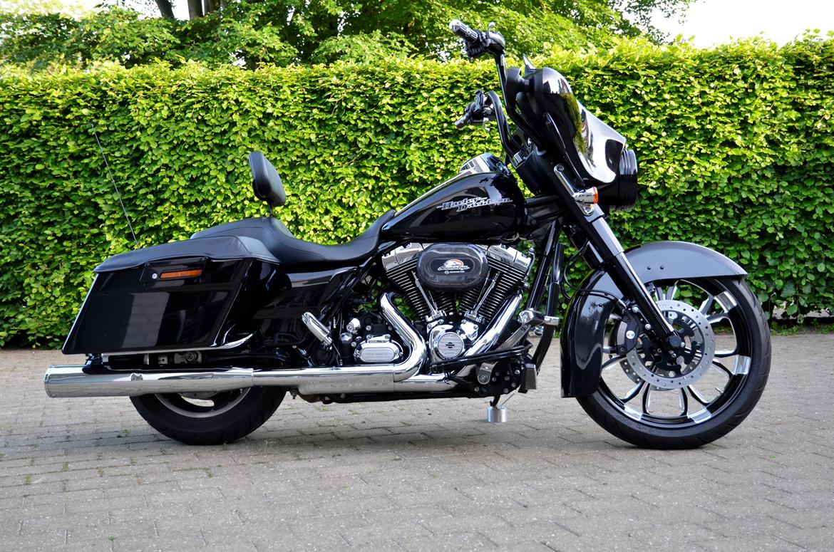 Harley Davidson FLHX Street Glide billede 1