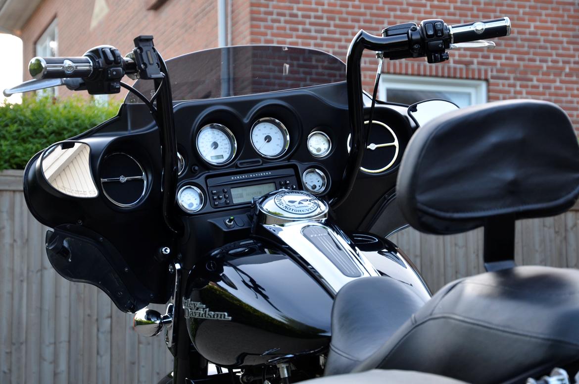 Harley Davidson FLHX Street Glide billede 8