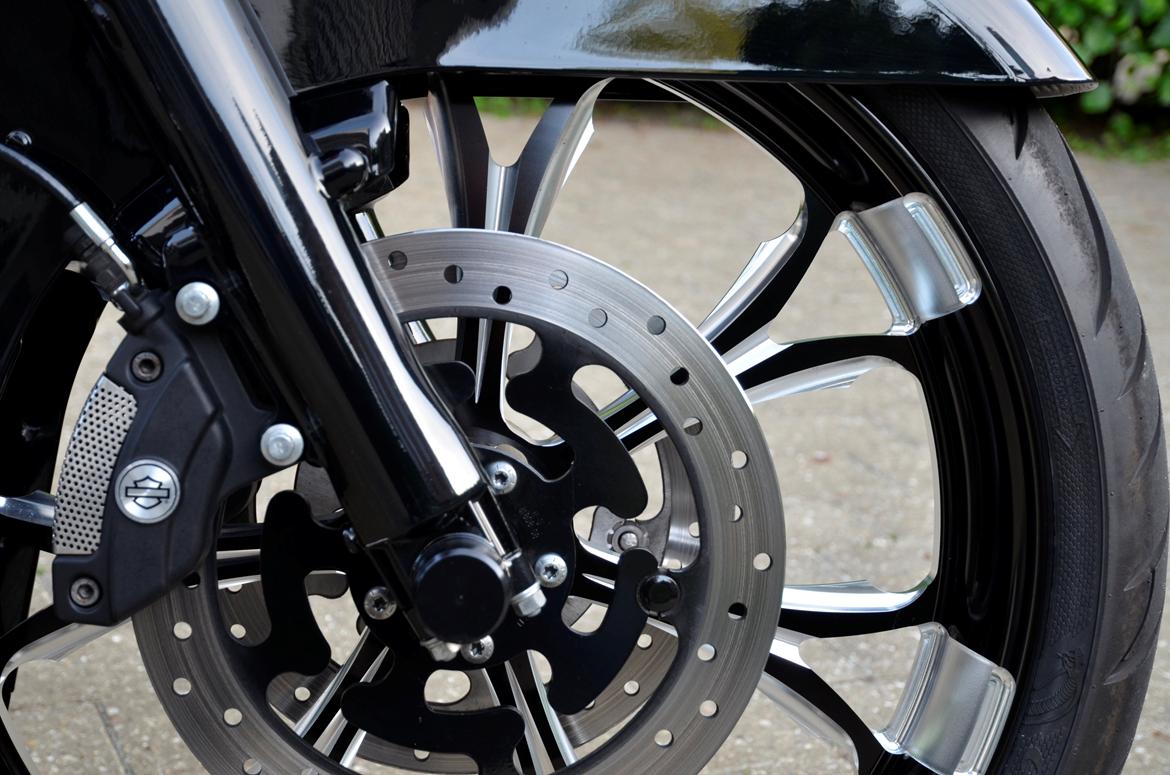 Harley Davidson FLHX Street Glide billede 18