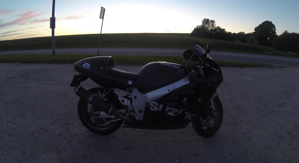 Suzuki GSX-R 600 SRAD billede 4