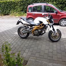 Aprilia Shiver solgt