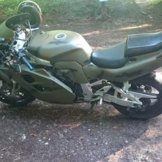 Suzuki GsxR SevenEleven 750w