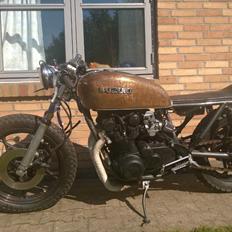 Suzuki GS 500 Bed and breakfast cruiser