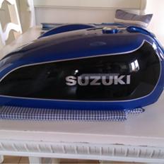 Suzuki GS 750 E