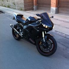Yamaha R6