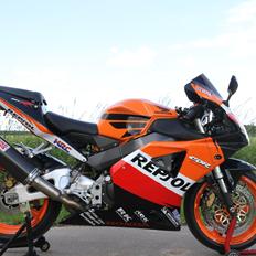 Honda CBR954RR Fireblade