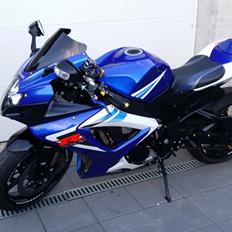 Suzuki GSXR 750