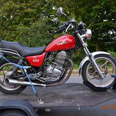 Suzuki GN400