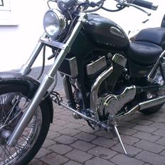 Suzuki VS 1400 Intruder (SOLGT)