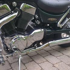 Suzuki VS 1400 Intruder (SOLGT)