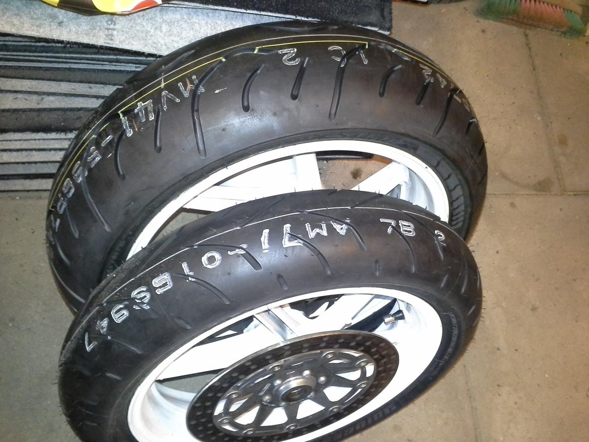 Honda CBR 900 RR SC28 - Nye dæk billede 20