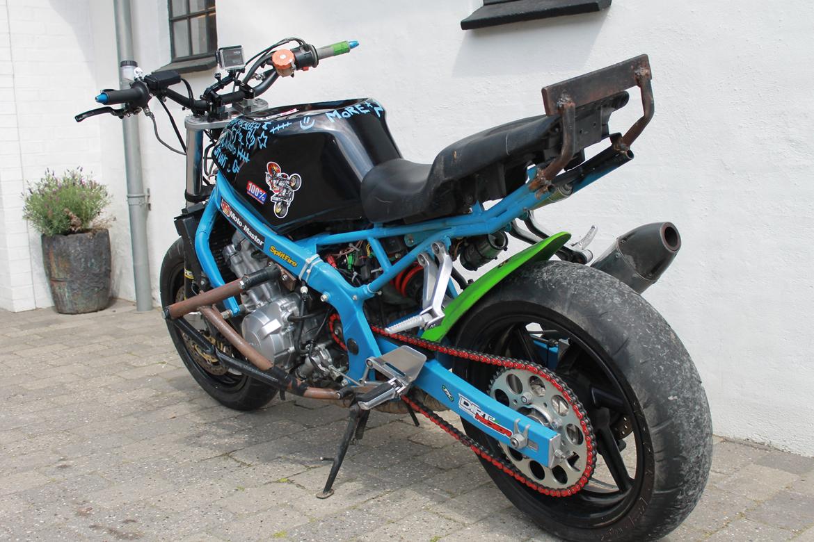 Honda CBR 600 stuntcykel billede 4