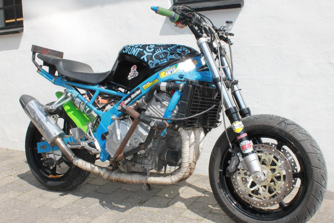 Honda CBR 600 stuntcykel billede 7