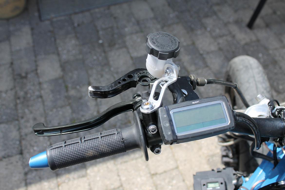 Honda CBR 600 stuntcykel billede 13