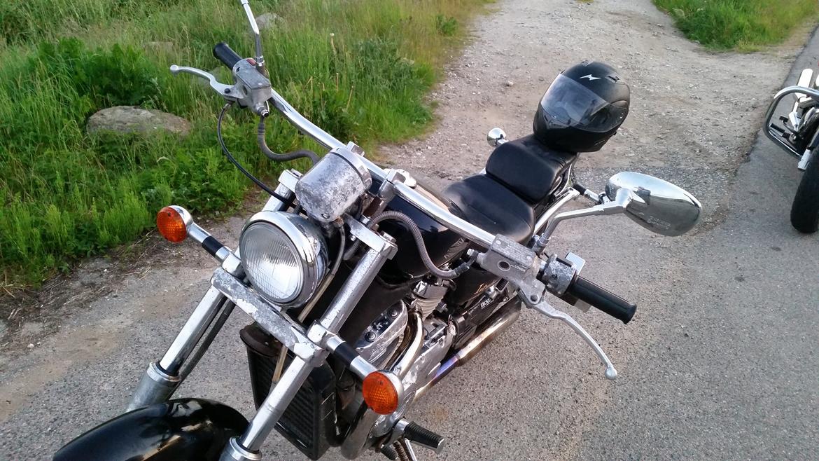 Suzuki VS 800 /// SOLGT billede 5