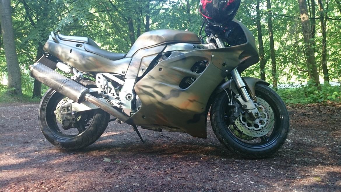 Suzuki GsxR SevenEleven 750w billede 4