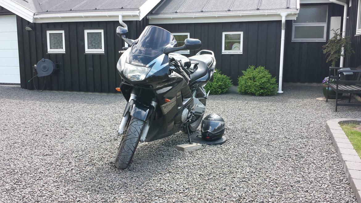 Honda cbr 600 f3 billede 4