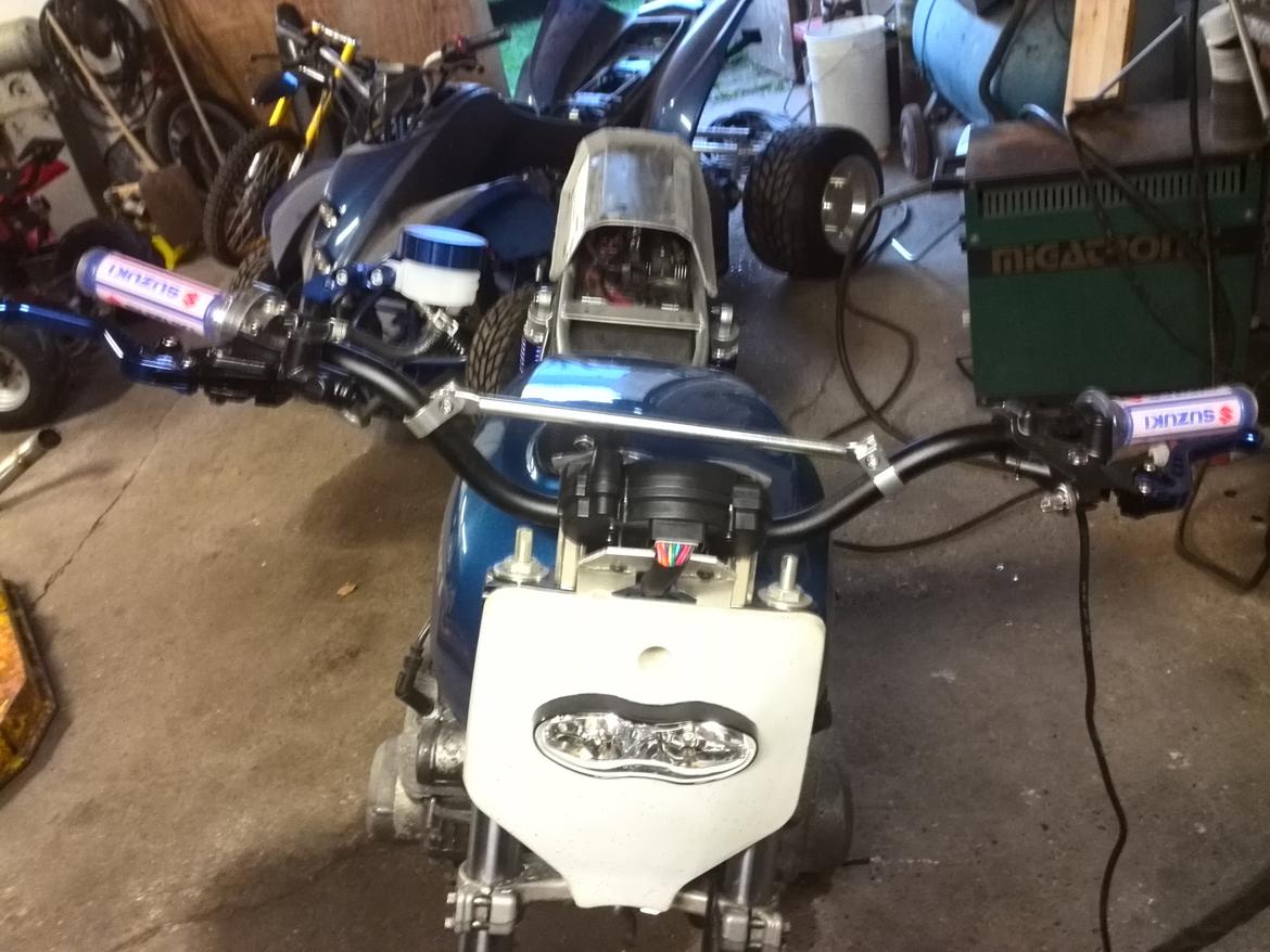 Suzuki gs 750 billede 24