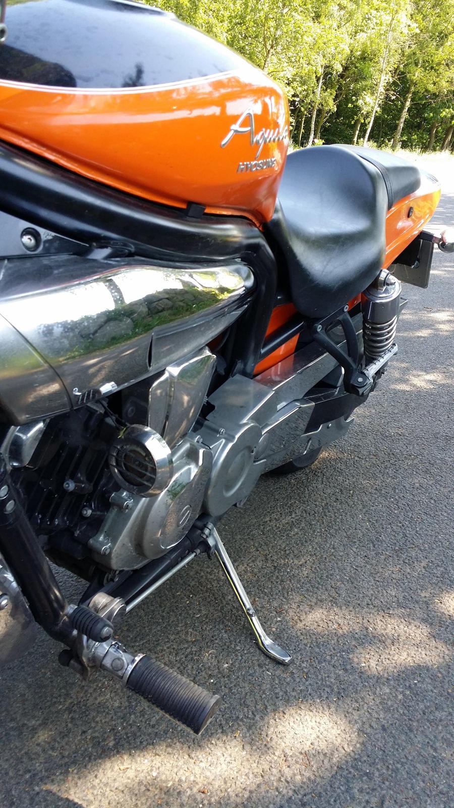 Hyosung gv 650 billede 3