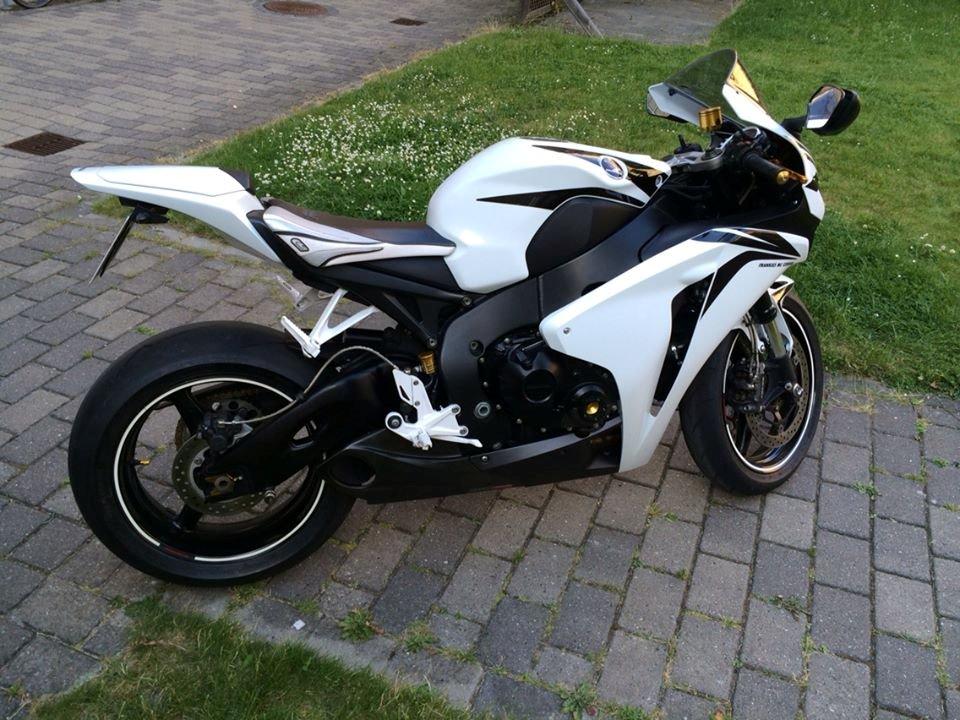 Honda CBR 1000 RR Fireblade billede 1