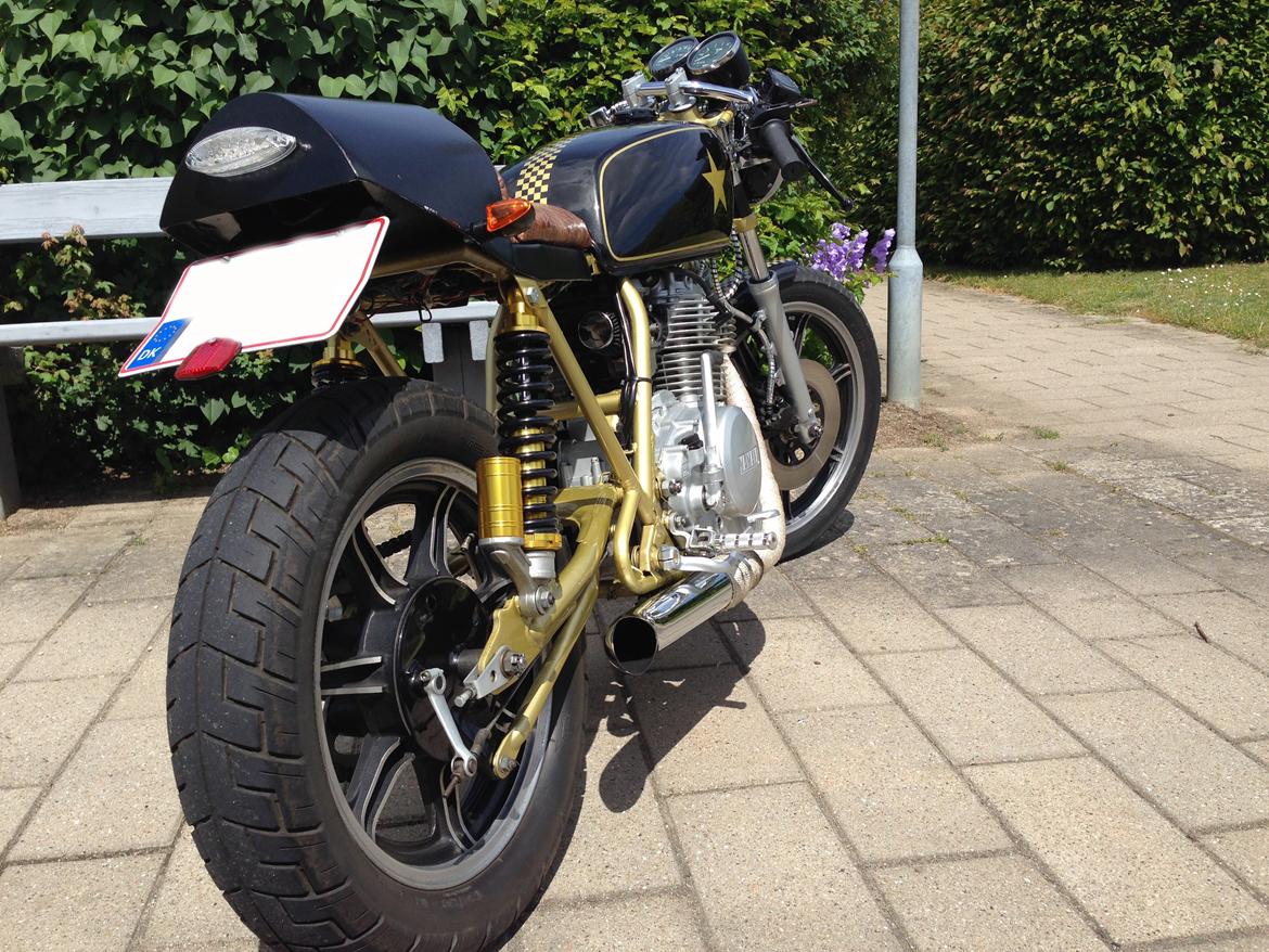 Yamaha xs 400 cafe racer (solgt) billede 5