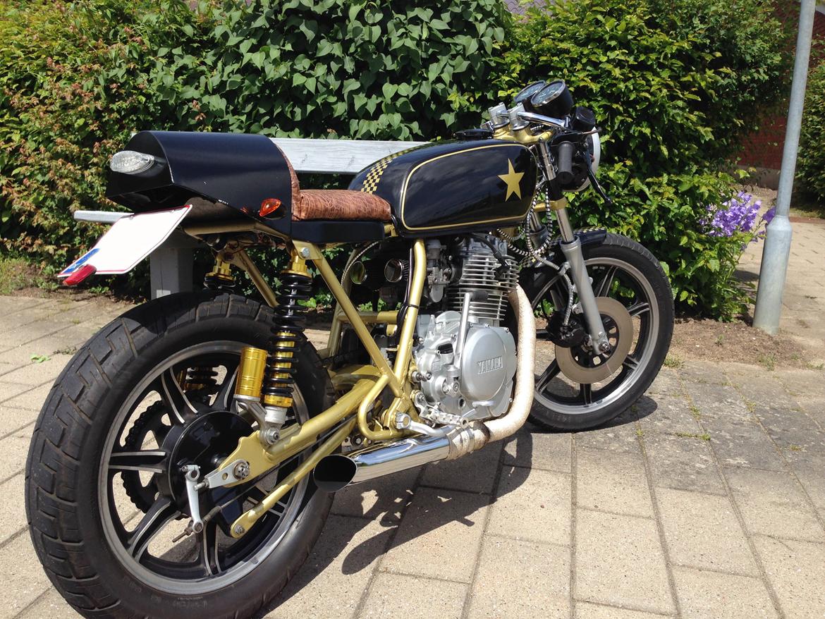 Yamaha xs 400 cafe racer (solgt) billede 4