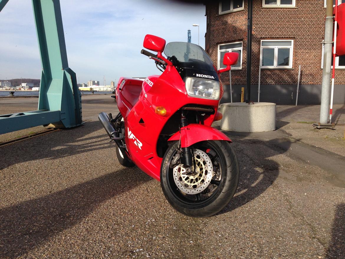 Honda VFR 750 RC24/2 billede 2