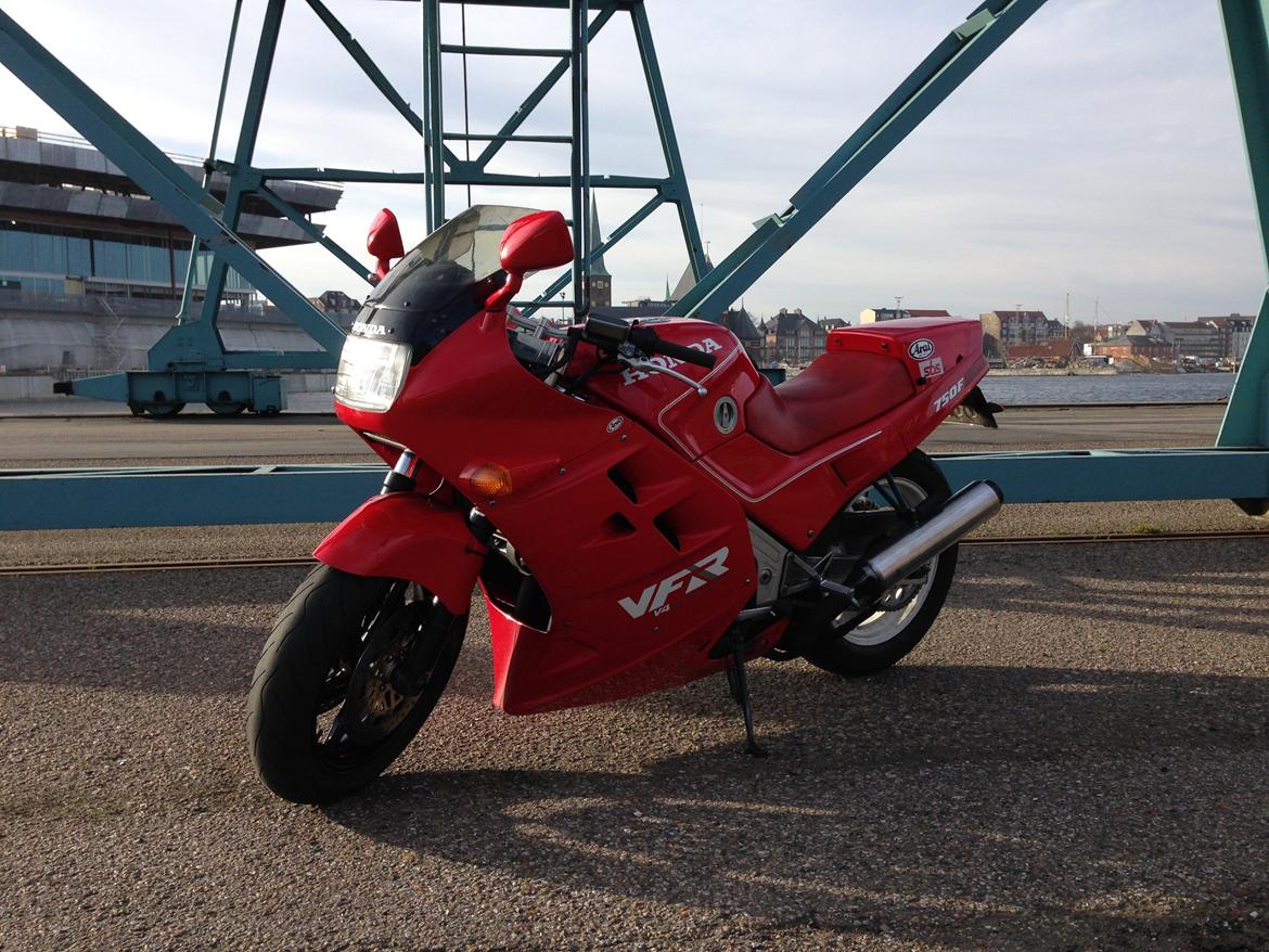 Honda VFR 750 RC24/2 billede 1