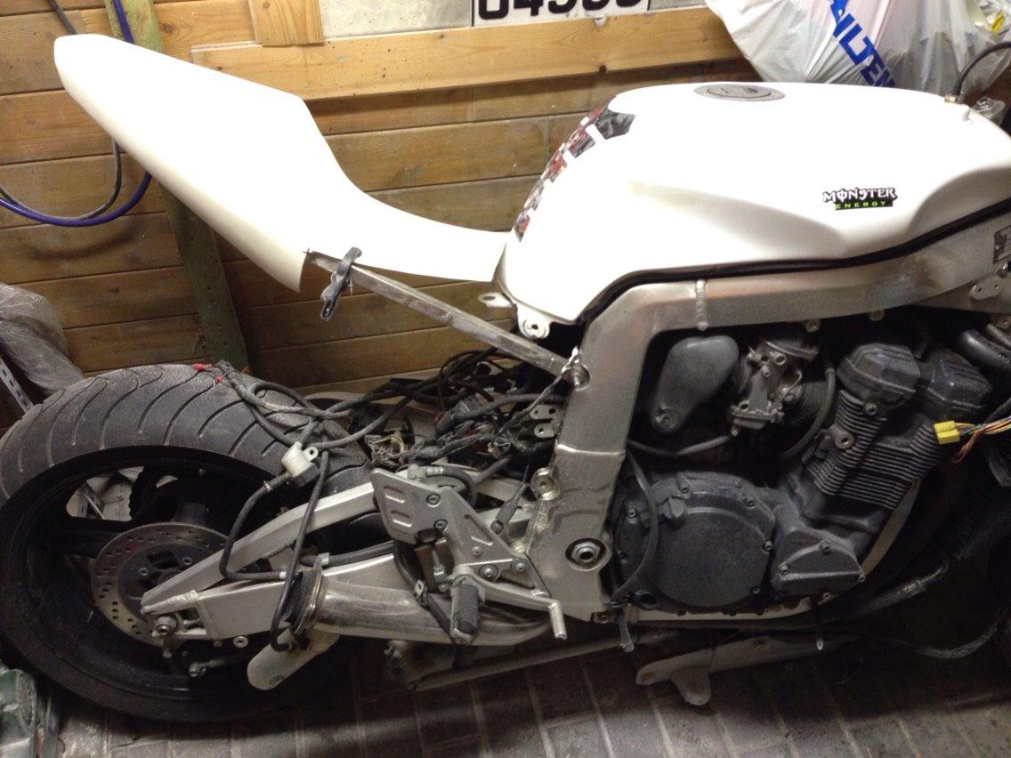 Suzuki Gsxr 1100 w Streetfighter billede 17